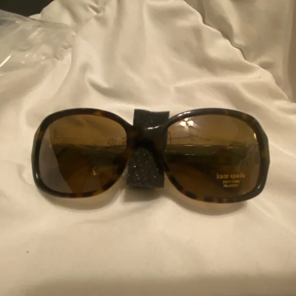 Kate Spade New York women’s polarized sunglasses. Tortoise shell/mint green - Picture 3 of 9